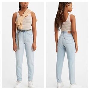 Levi's High Waisted Taper Jeans